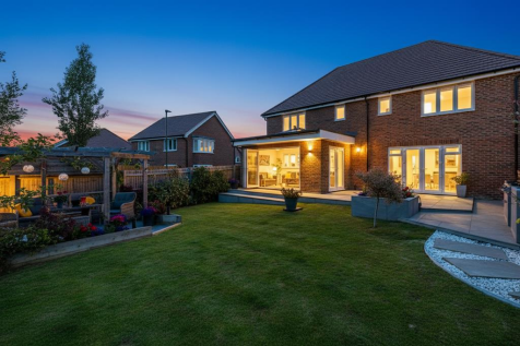 Iden Hurst, Hurstpierpoint BN6 5 bed detached house for sale