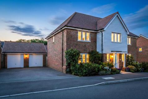 Iden Hurst, Hurstpierpoint BN6 5 bed detached house for sale