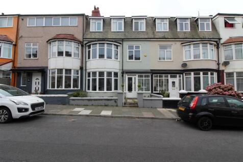 6 bedroom terraced house for sale