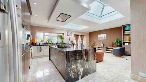 5 bedroom bungalow for sale