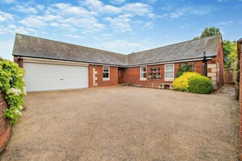 4 bedroom bungalow for sale