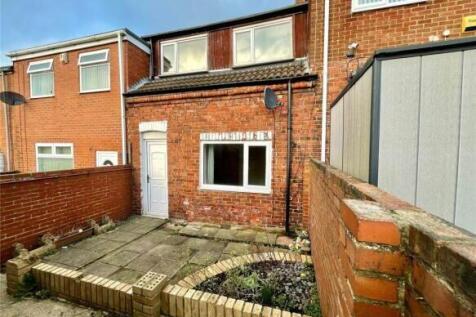 4 bedroom terraced house for sale