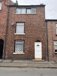 3 bedroom town house for sale