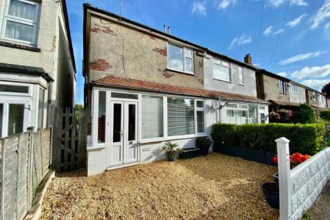 48 Portfield Road, Christchurch... 3 bed semi
