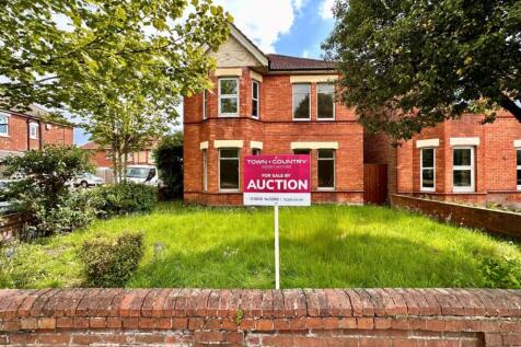 488 Holdenhurst Road, Bournemouth... 4 bed block of apartments for sale