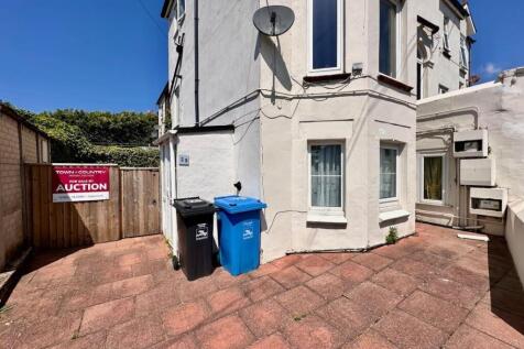 GFF 29 Ashley Road, Poole, Dorset... 1 bed flat for sale
