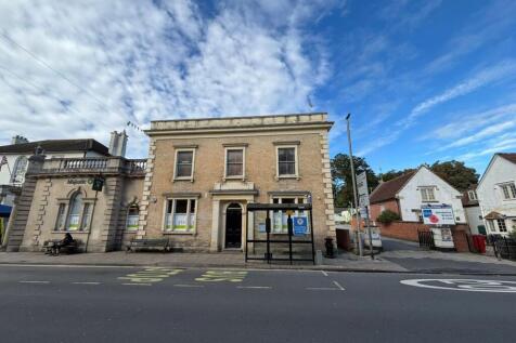 7B West Borough, Wimborne, Dorset... 2 bed flat for sale