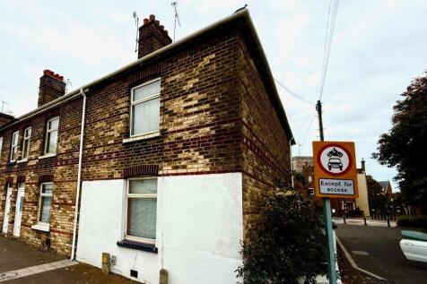 19 Barbers Piles, Poole, Dorset, BH15... 2 bed terraced house for sale