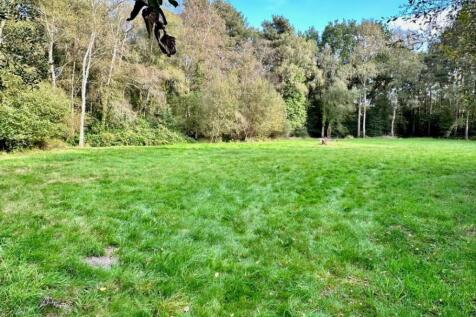 134 Land to the Rear of 134 Ameysford... Land for sale