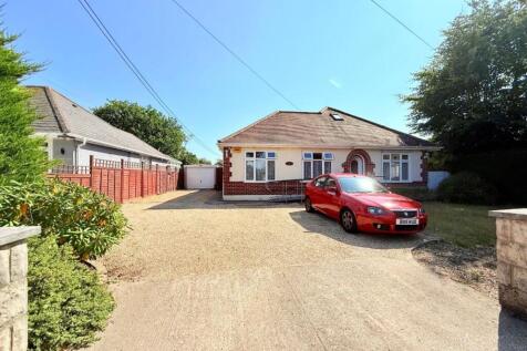 330 Christchurch Road, West Parley... 4 bed detached bungalow for sale