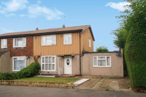 4 bedroom semi-detached house for sale