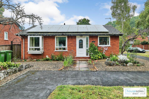 2 bedroom detached bungalow for sale