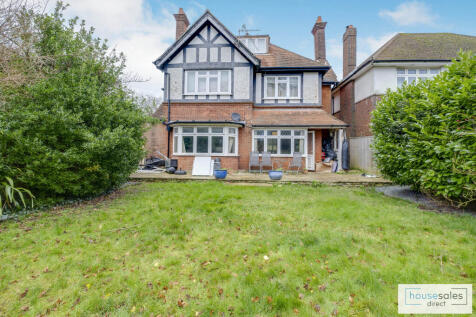 3 bedroom apartment for sale