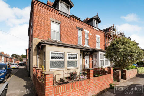 5 bedroom end of terrace house for sale