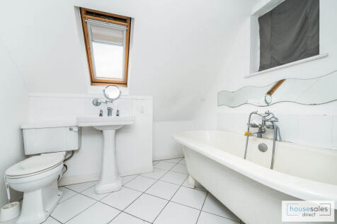 1 bedroom maisonette for sale