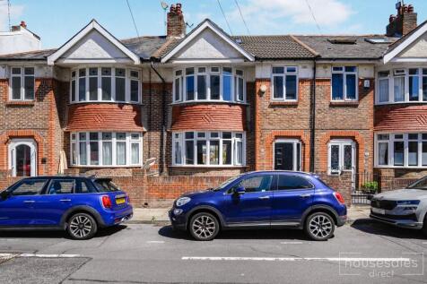 4 bedroom terraced house for sale