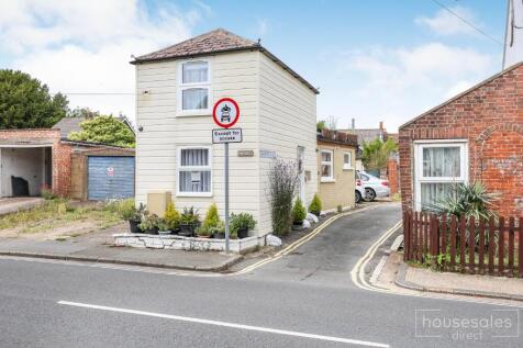 2 bedroom detached house for sale