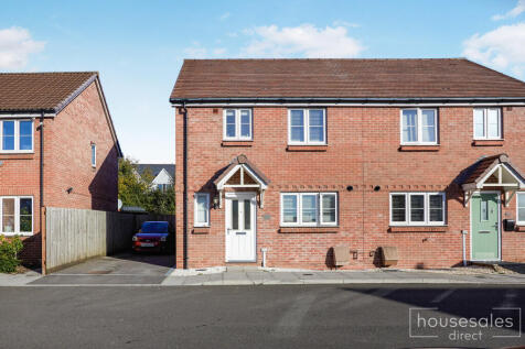 3 bedroom semi-detached house for sale