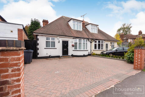 3 bedroom semi-detached bungalow for sale