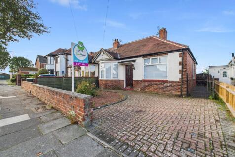 3 bedroom semi-detached bungalow for sale