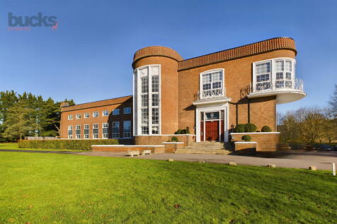 Wycombe Road, Saunderton, High... 2 bed apartment for sale