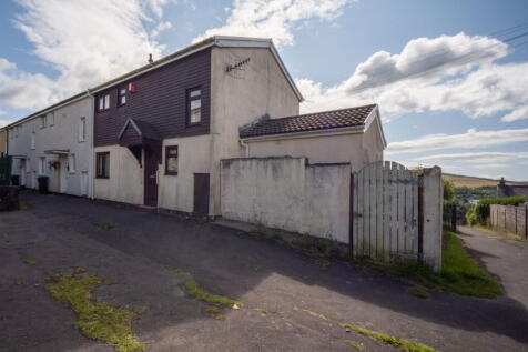 Hillcrest, Merthyr Tydfil CF47 2 bed end of terrace house for sale