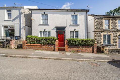 Gwaelodygarth, Merthyr Tydfil CF47 4 bed detached house for sale
