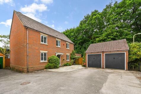 Jacaranda Close, Titchfield Park... 4 bed detached house for sale