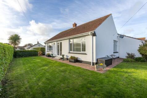 2 bedroom bungalow for sale