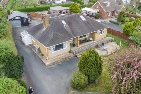 Barnfields, Newtown SY16 5 bed detached bungalow for sale