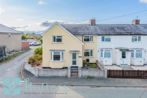 Maes Hafren, Caersws SY17 3 bed end of terrace house for sale