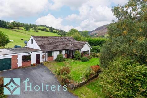 4 bedroom semi-detached bungalow for sale