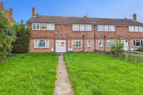 2 bedroom maisonette for sale