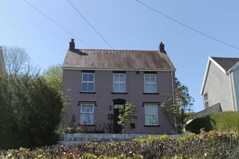 2 Llannon Road, Pontyberem, Llanelli... 3 bed detached house for sale