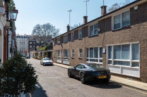 4 bedroom mews property for sale