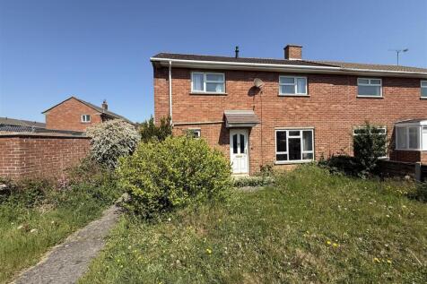 Cedar Grove, Trowbridge BA14 3 bed semi