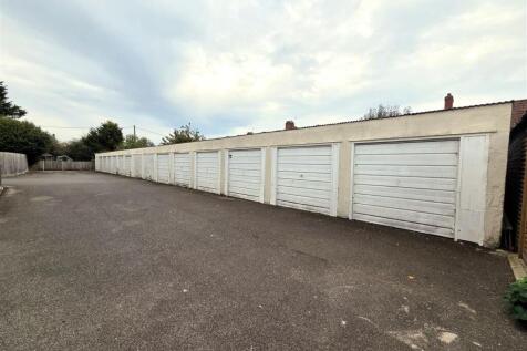 Sandy View, Frome BA11 Garage for sale