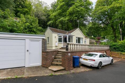 2 bedroom bungalow for sale