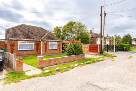 Danley Road, Sheerness ME12 2 bed detached bungalow for sale