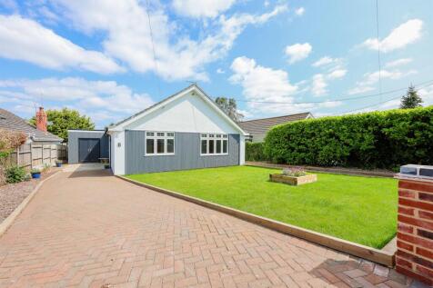 3 bedroom detached bungalow for sale