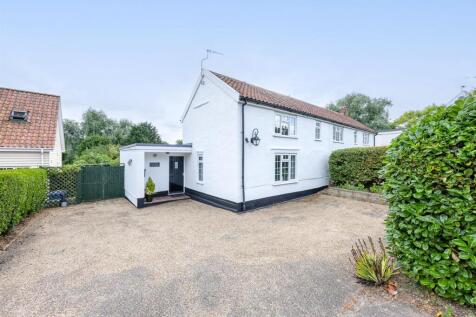 2 bedroom semi-detached house for sale