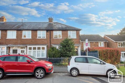 23 Conquest Close, Hitchin... 2 bed end of terrace house for sale
