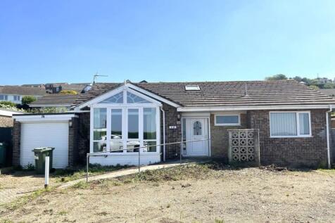 16 Waterside Park, Portishead... 3 bed bungalow for sale