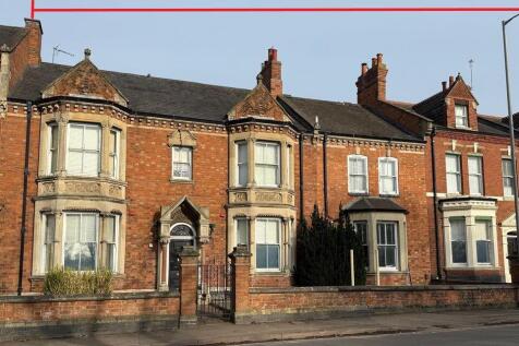 27 bedroom terraced house for sale