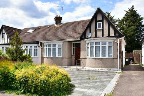 2 bedroom semi-detached bungalow for sale