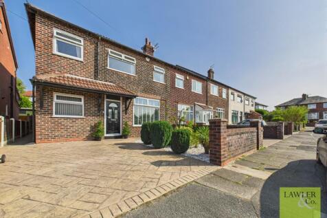 4 bedroom end of terrace house for sale