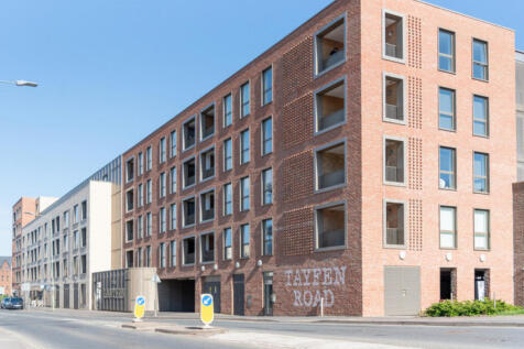 20 bedroom apartment for sale