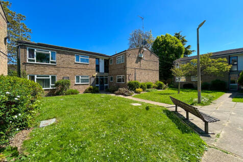 1 bedroom maisonette for sale