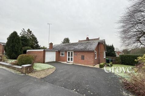 3 bedroom detached bungalow for sale