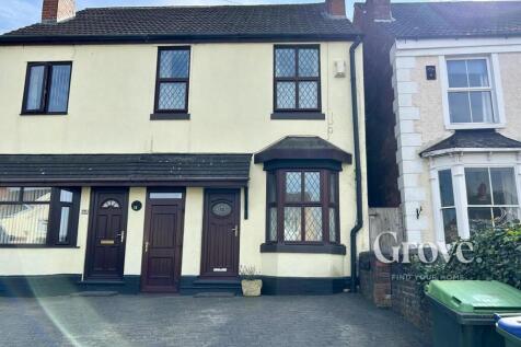 Surfeit Hill Road, Cradley Heath 3 bed semi
